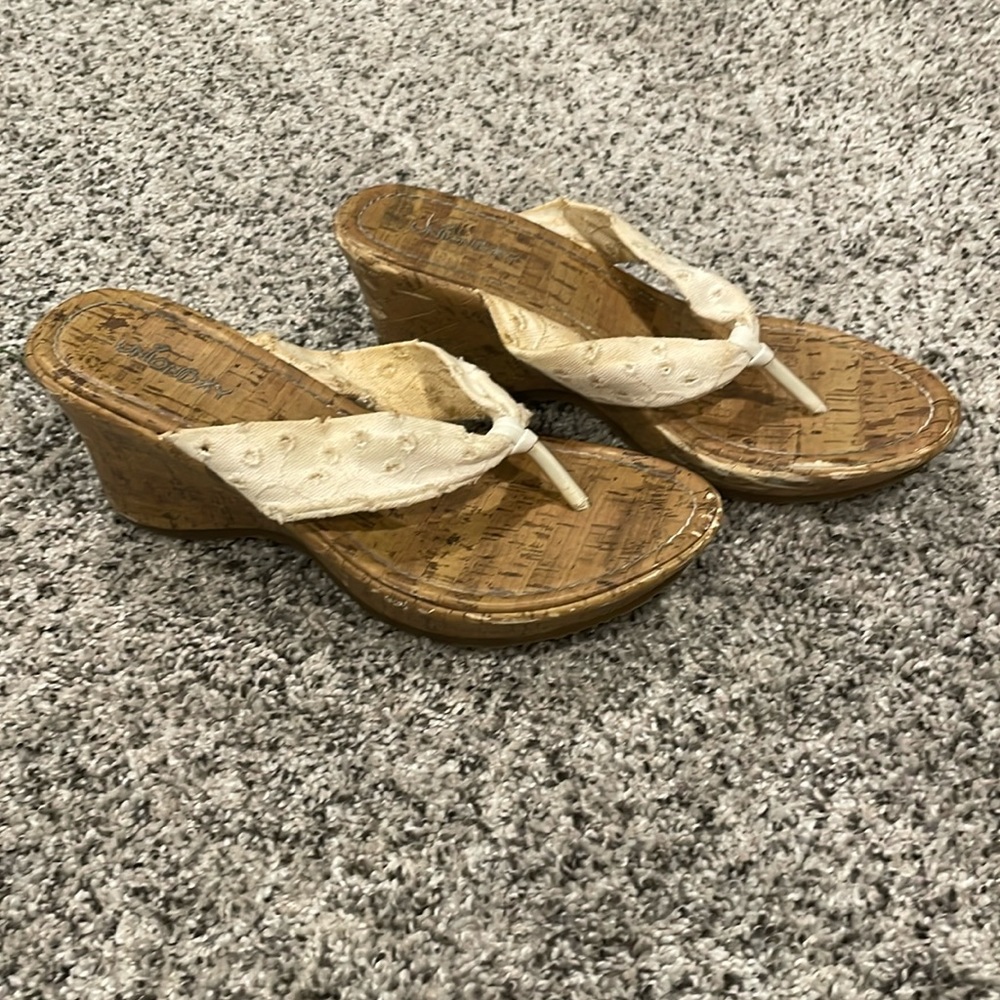 UnionBay Heels/Wedge Brown / Tan wood look size 7.5